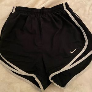 black and white nike shorts